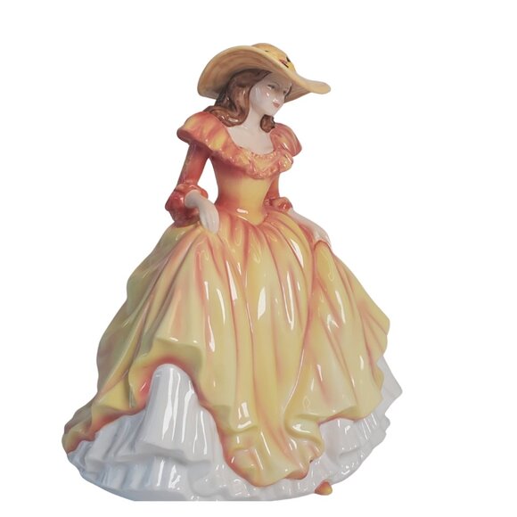 Royal Doulton Figurine “Heartfelt Wishes” HN5421 - Picture 9 of 10